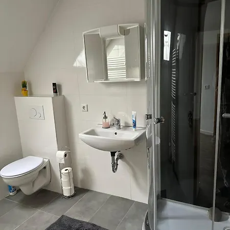 Apartmán Homeberg - Feine 3 Zimmer, 4 Betten, 60qm In Lage Duisburg