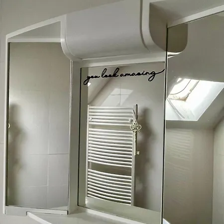 Homeberg - Feine 3 Zimmer, 4 Betten, 60qm In Lage Duisburg